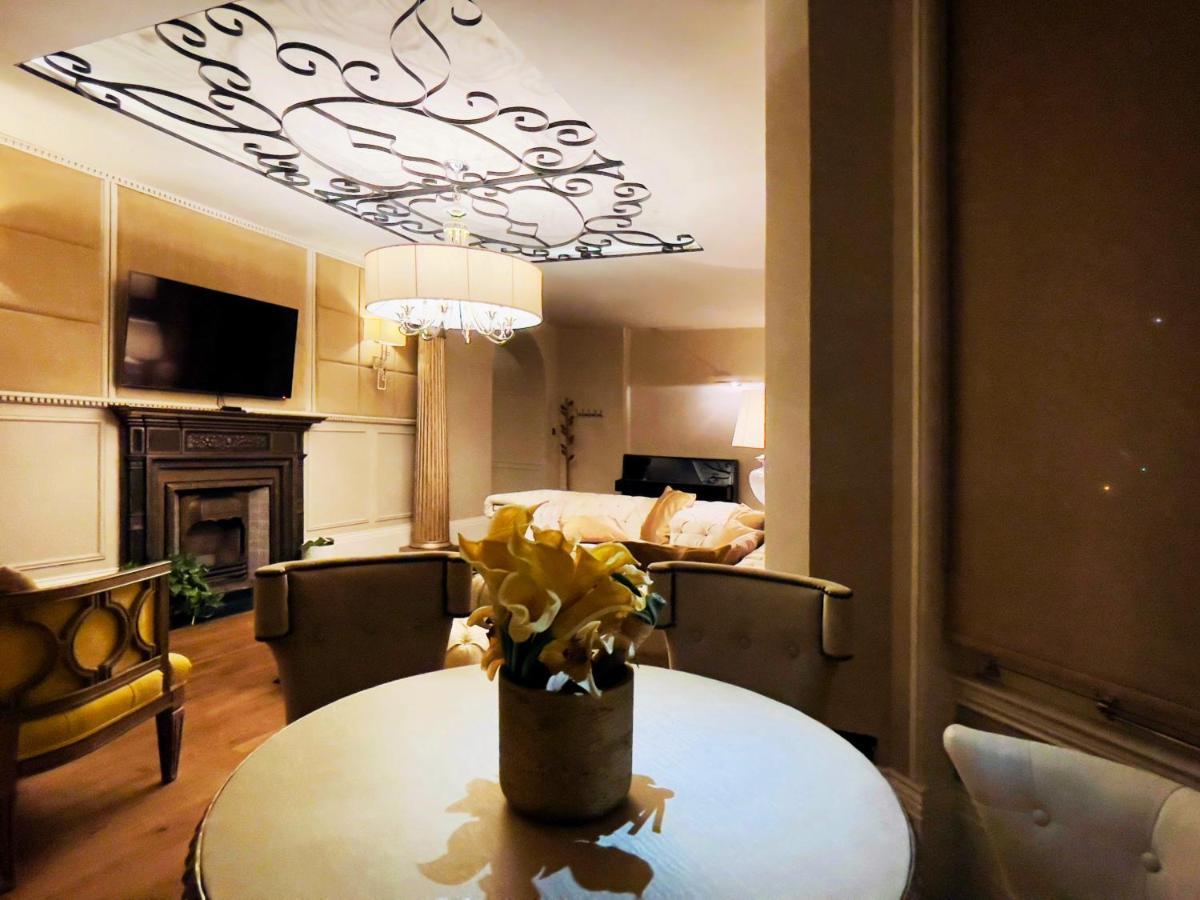 Elizabeth'S Place - London'S Hidden Gem Εξωτερικό φωτογραφία
